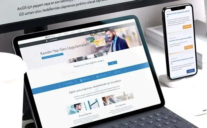Esri Türkiye kurumsal web tasarım ve UI geliştirme projesi 